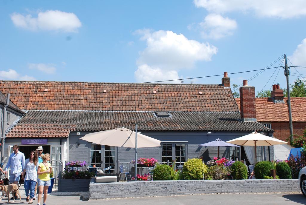 The Angel Inn Warminster Exteriér fotografie